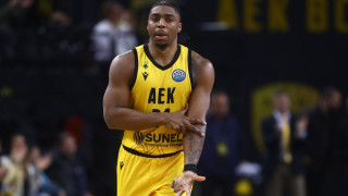Ακάθεκτη ΑΕΚ με σούπερ Μπάρτλεϊ υπέταξε ξανά την Τόφας και φουλάρει για πρωτιά