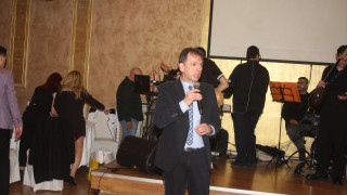 ΕΠΣΜ-Φωτορεπορτάζ: Χαμόγελα, κέφι και βραβεύσεις στον χορό του συνδέσμου διαιτητών