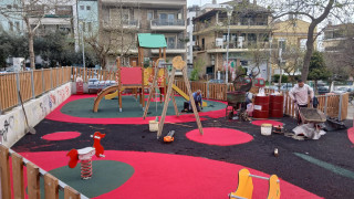 Καλαμαριά: Πάτησαν και κατέστρεψαν παιδική χαρά στον Αγ. Ιωάννη