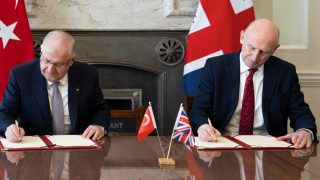 Η Τουρκία υπογράφει συμφωνία δισεκατομμυρίων με το Ηνωμένο Βασίλειο για την απόκτηση μαχητικών αεροσκαφών
