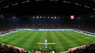 Ολυμπιακός - ΑΕΚ: Οργή στον κόσμο των Πειραιωτών κι έντονες αποδοκιμασίες