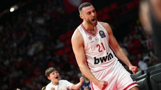 Ολυμπιακός: «Διακοπές» με Μύκονο και εύκολη νίκη υπό το βλέμμα της συζύγου Μπαρτζώκα