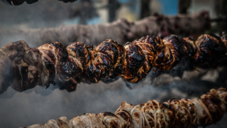 Οι θερμίδες του πασχαλινού τραπεζιού: Τι πρέπει να προσέξετε