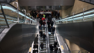 To μετρό της Θεσσαλονίκης εντυπωσίασε την Telegraph