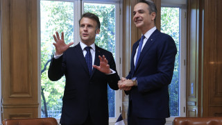 «Στράβωσε» η Τουρκία με την ελληνογαλλική συνάντηση: «Ανησυχούν για την κυριαρχία μας στο Αιγαίο»