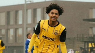 Πέρασε στην ιστορία: Ο 16χρονος της Ντόρτμουντ που τράβηξε πάνω του όλα τα βλέμματα