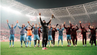 Τράμπζονσπορ: Ο Ονάνα απέκρουσε τρία πέναλτι και την έστειλε στα ημιτελικά του Κυπέλλου