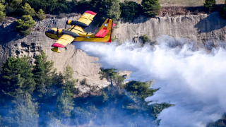 Η Ελλάδα λαμβάνει πρώτη τα σύγχρονα Canadair CL-515