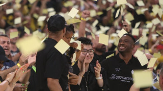 Τρομερός Γιάννης Αντετοκούνμπο: Πόσταρε το σύνθημα να αφήσει το ΝΒΑ για τον Άρη!