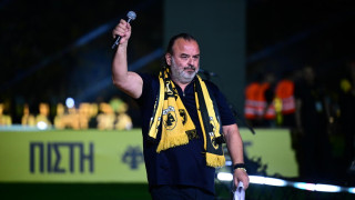 Μηνύματα και... τραγούδι από Ηλιόπουλο στη φιέστα-«Το νταβατζιλίκι τελείωσε για πάντα!»