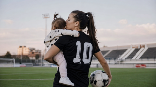 Ποδόσφαιρο γυναικών: Η... ντρίμπλα της PFA, η κατάψυξη ωαρίων και η WADA