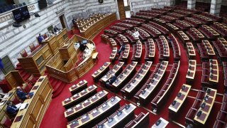 Συνταγματική αναθεώρηση: Στο επίκεντρο της συζήτησης η προστασία της περιουσίας και η κλιματική αλλαγή