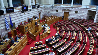 «Εκβιασμός» Πολάκη σε Δούρου για απόσυρση: Το μεσοβέζικο σχέδιο Παππά