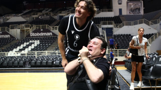 Σπουδαία κίνηση του Όσμαν: Έδωσε υπογεγραμμένη μπάλα στον Γιαννάκη