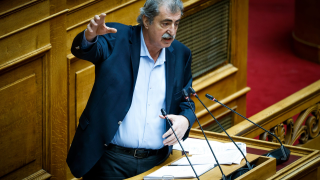 Διπλό μέτωπο Πολάκη: «Φελλός» ο Φαραντούρης, «ξεφτιλίζεται» ο Φάμελλος