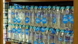Τι αλλάζει με τον νέο ευρωπαϊκό κανονισμό στις εξάδες νερών και αναψυκτικών