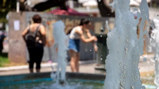 Καιρός: Πορτοκαλί προειδοποίηση για τρεις περιοχές, πού θα φτάσει τους 43°C το θερμόμετρο
