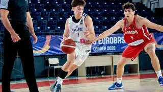 Πρώτη νίκη για την Εθνική Παίδων, σοβαρός τραυματισμός για Σπανό