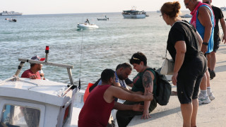 Δραματικές στιγμές στη Σίβηρη: Εκατοντάδες πολίτες απομακρύνθηκαν διά θαλάσσης-«Κάηκαν τα σπίτια μας, πάνε τα σκυλάκια μου!»