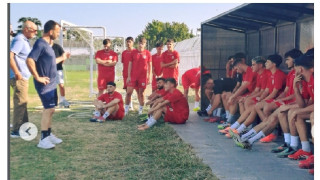 Καμπανιακός: Αρχή με γκολ για Πετράκη και Χιντασέλι – Αλλαγή προπονητή στον Αξιό Ανατολικού