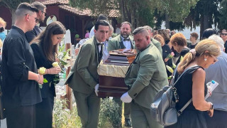 Σε κλίμα συγκίνησης το τελευταίο «αντίο» στον Χαράλαμπο Ανδρεάδη