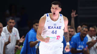 Ελλάδα-Ισπανία: Εκπληκτικός Μήτογλου με το καλύτερο ημίχρονο της καριέρας του