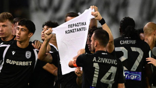 Η συγκινητική αφιέρωση των παικτών του ΠΑΟΚ μετά το γκολ του Πέλκα: «Περαστικά Κωνσταντέλια»
