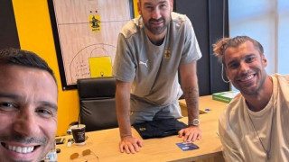 Άρης: Μια… ξεχωριστή επίσκεψη στο Παλέ (pics)
