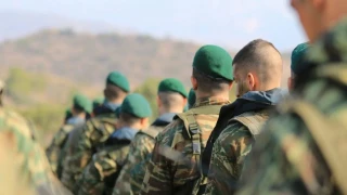 Ένοπλες Δυνάμεις: Νέο κύμα συγχωνεύσεων και «λουκέτων» σε στρατόπεδα