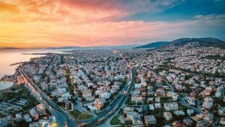 Μεγάλη εκδήλωση με Βαλτινό, Δάρρα και Βουτσικάκη για τον έναν αιώνα ιστορίας της Βούλας
