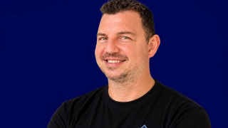 Με Δέδε ο Μελισσουργός-Ενίσχυση της ΑΕ Χαριλάου