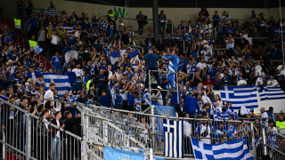Δυναμικό «παρών» των Ελλήνων φιλάθλων στη WWK Arena
