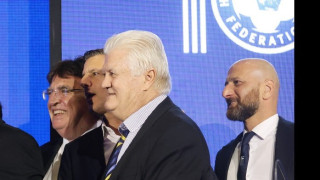 Εξ απορρήτων: Τίμησαν τους καταδικασμένους προέδρους!