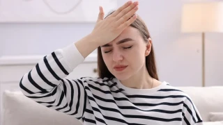 Ξεχνάτε λέξεις στη μέση της πρότασης; Τι δείχνει νέα μελέτη