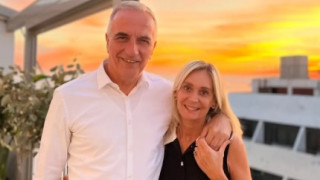 Επέτειος γάμου για τον Σταύρο Καλαφάτη-Μία ευχή: «Να είσαι εδώ»