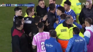 Αργεντινή: Ακύρωσαν πέναλτι μέσω... κινητού-Απίθανες καταστάσεις στο Ολ Μπόις-Γοδόι Κρους