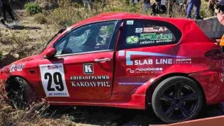 Σοβαρό ατύχημα στην Ανάβαση Αγρινίου: Διασωληνώθηκε 31χρονος οδηγός