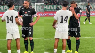Ο αρχηγός της Κόνιασπορ φίλησε το χέρι Παλαιστίνιου διεθνή