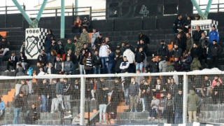 Σήκωσαν πανό για τα Ίμια οι   οπαδοί του   ΟΦΗ (pic)