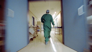 Νέο βίντεο της ΠΟΕΔΗΝ με κατσαρίδες σε δημόσιο νοσοκομείο - Δείτε το