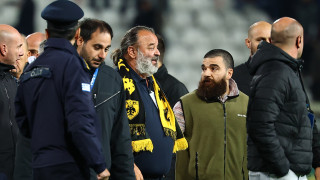 Η ένταση στο φινάλε του ΠΑΟΚ  - ΑΕΚ και ο διάλογος Σαββίδη - Ηλιόπουλου