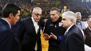 Αποχώρησε στα αποδυτήρια ο Παναθηναϊκός, δεν κατεβαίνει να παίξει!