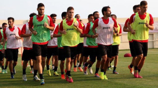 Τους περνάει από... ''μικροσκόπιο'' ο Λουτσέσκου!