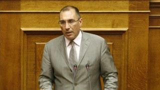 «Θα κόψουμε 100 ευρώ από τον παππού για να μην το δίνει στον εγγονό»