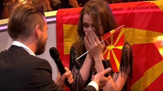 Πρόταση γάμου στον ημιτελικό της Eurovision! (ΒΙΝΤΕΟ)