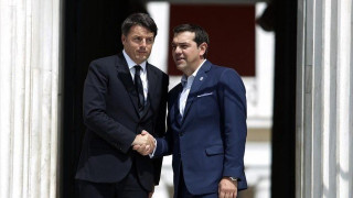Συγκινητική αποκάλυψη Ρέντσι για τον Τσίπρα & τη 17ωρη διαπραγμάτευση