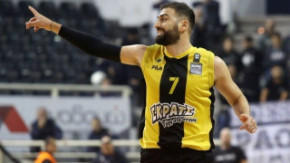 Παρελθόν    από     την    ΑΕΚ     ο      Βασιλειάδης