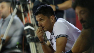 Εμφανώς     προβληματισμένος      ο       Λουτσέσκου