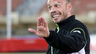 Χαμός με Γκώνια και δημοσιογράφο για τη διαιτησία σε φιλικό! (video)