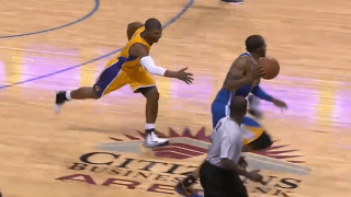 Ιπτάμενο... παπούτσι στον Ιγκουοντάλα (video)